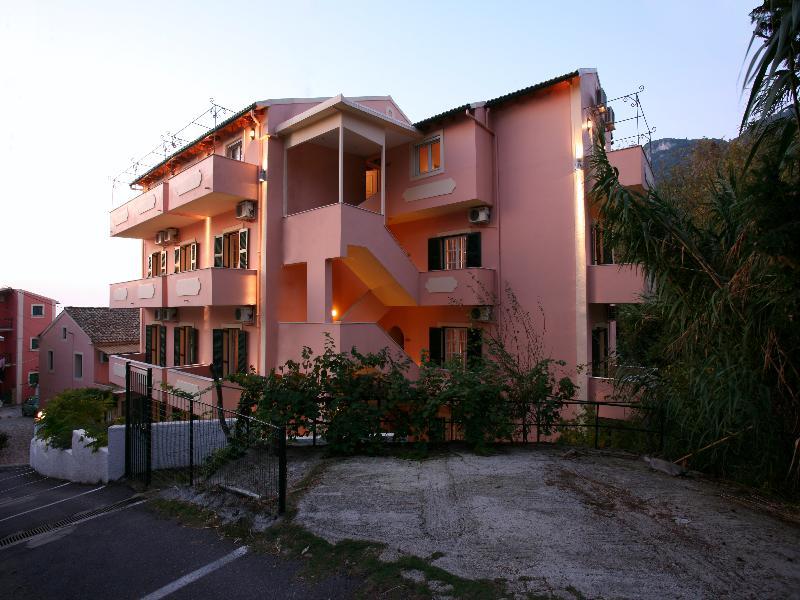 Alexis Apartments Benitses  Exterior photo